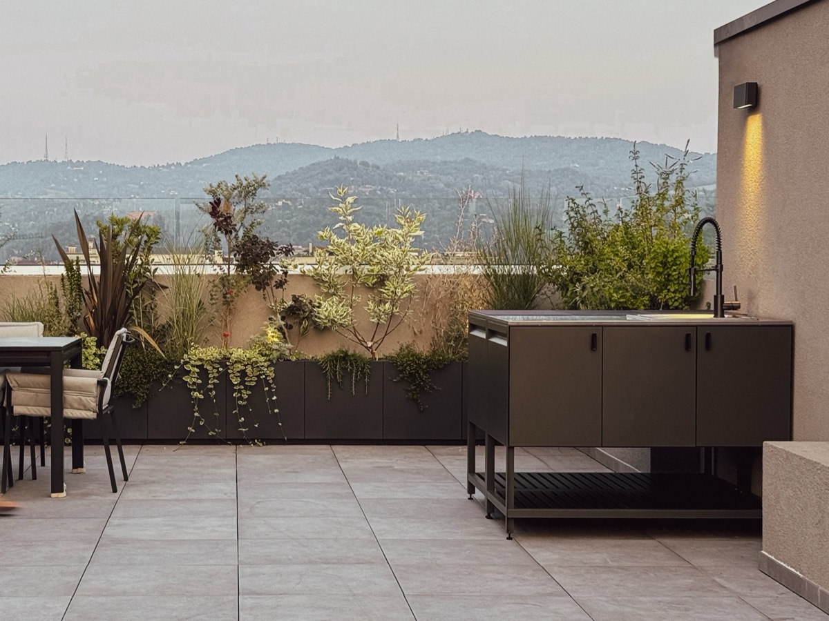 Sötétszürke Domino virágláda