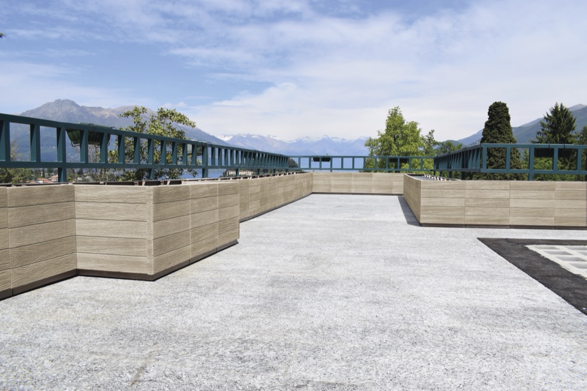 Newlight virágláda fa hatású nyír és galambszürke felülettel