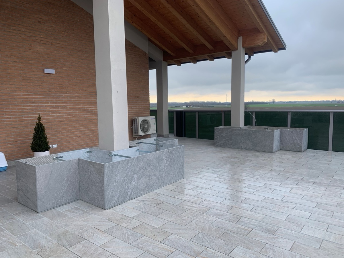 Porcelán kőedény virágtartó gyöngyház felülettel