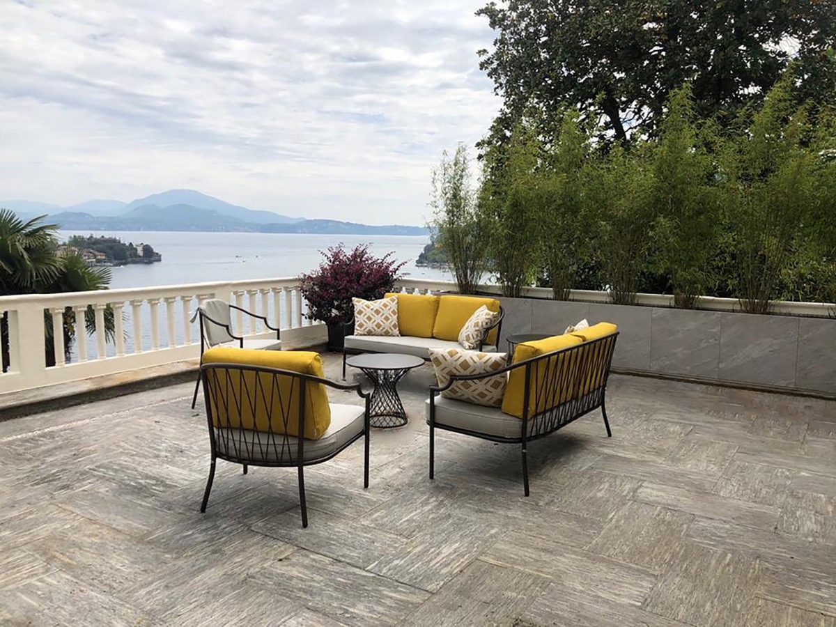 Porcelán kőedény virágtartó gyöngyház színben